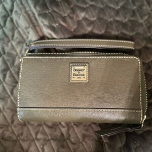Dooney & Bourke Saffiano wristlet wallet Olive